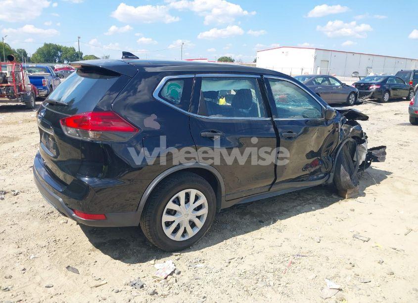 Photo 4 of 2017 Nissan Rogue S (VIN JN8AT2MT3HW154551)