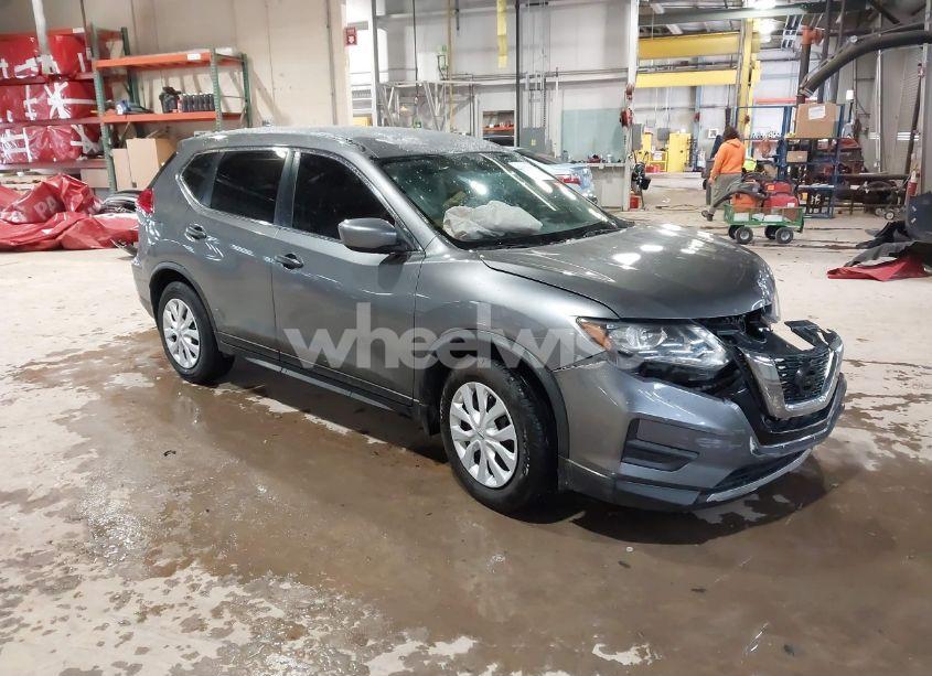 2017 Nissan Rogue S (VIN JN8AT2MT3HW382596) main photo
