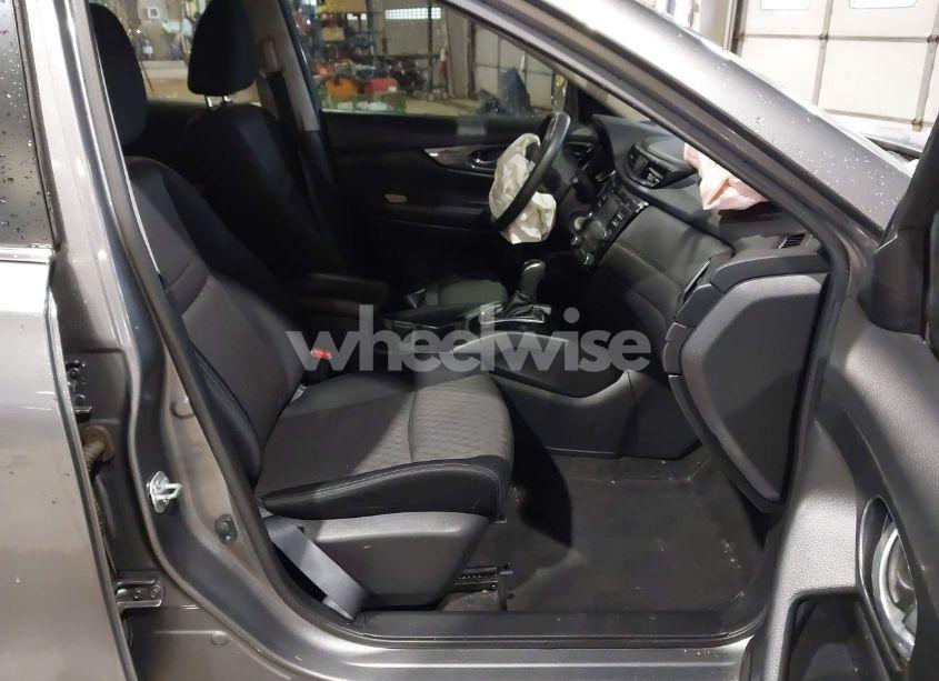 Photo 5 of 2017 Nissan Rogue S (VIN JN8AT2MT3HW382596)