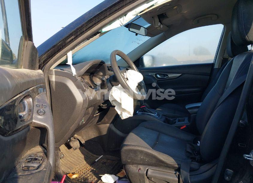 Photo 5 of 2017 Nissan Rogue S (VIN JN8AT2MT3HW387541)