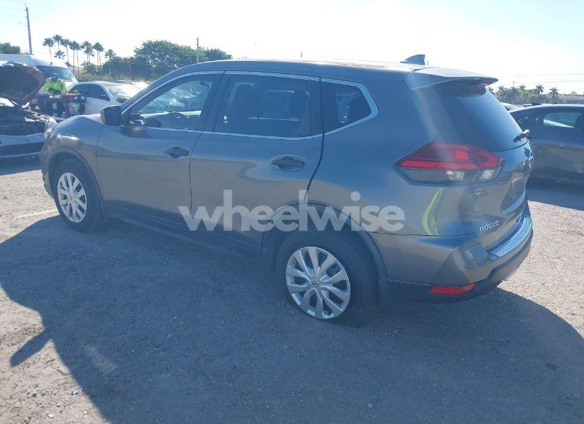 Photo 3 of 2017 Nissan Rogue S (VIN JN8AT2MT3HW390746)