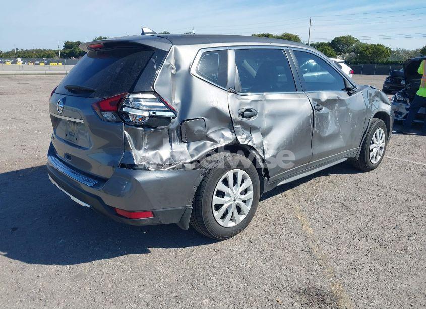 Photo 4 of 2017 Nissan Rogue S (VIN JN8AT2MT3HW390746)