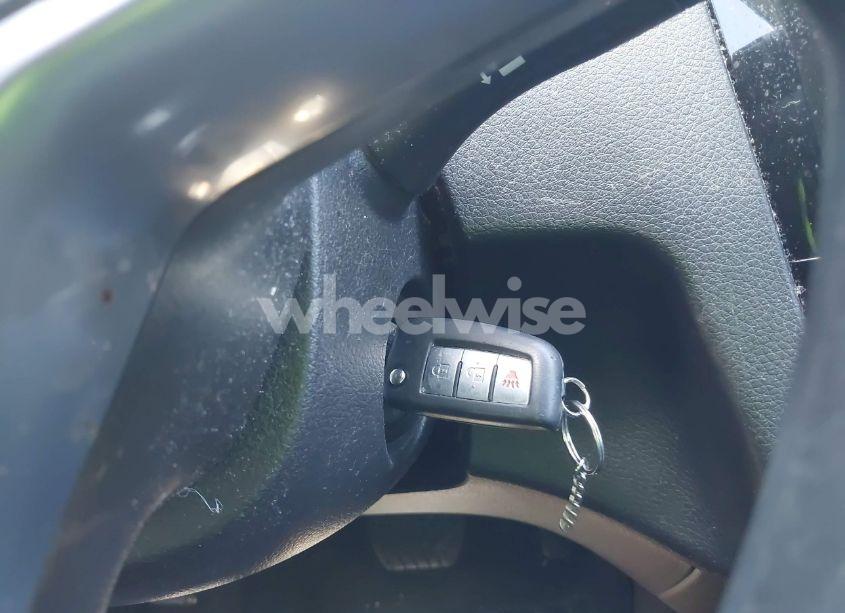 Photo 11 of 2018 Nissan Rogue S (VIN JN8AT2MT3JW451180)