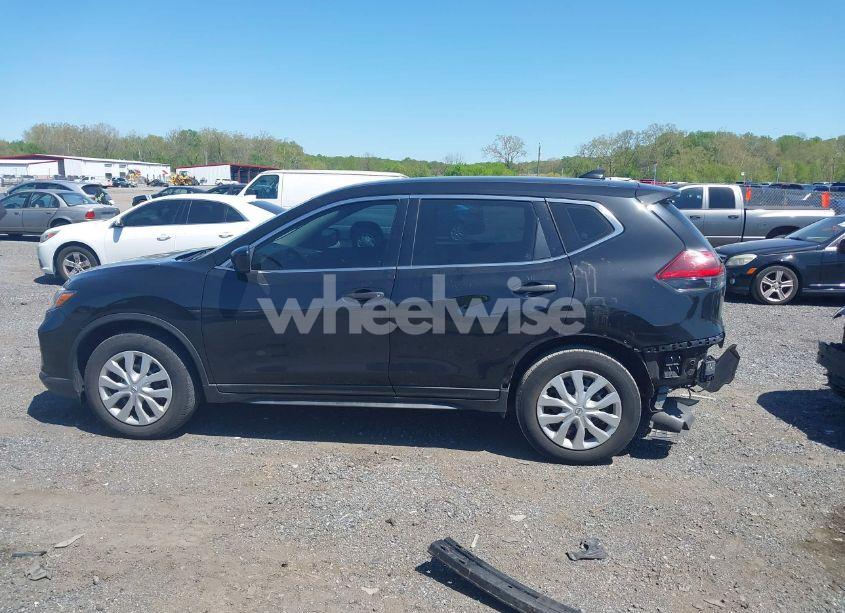 Photo 14 of 2018 Nissan Rogue S (VIN JN8AT2MT3JW451180)