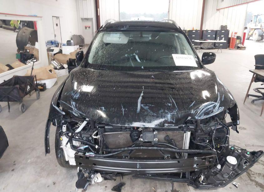 Photo 13 of 2018 Nissan Rogue SV (VIN JN8AT2MT3JW459702)