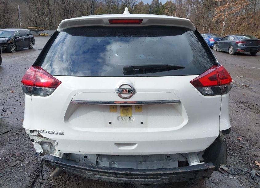 Photo 16 of 2018 Nissan Rogue S (VIN JN8AT2MT3JW461899)