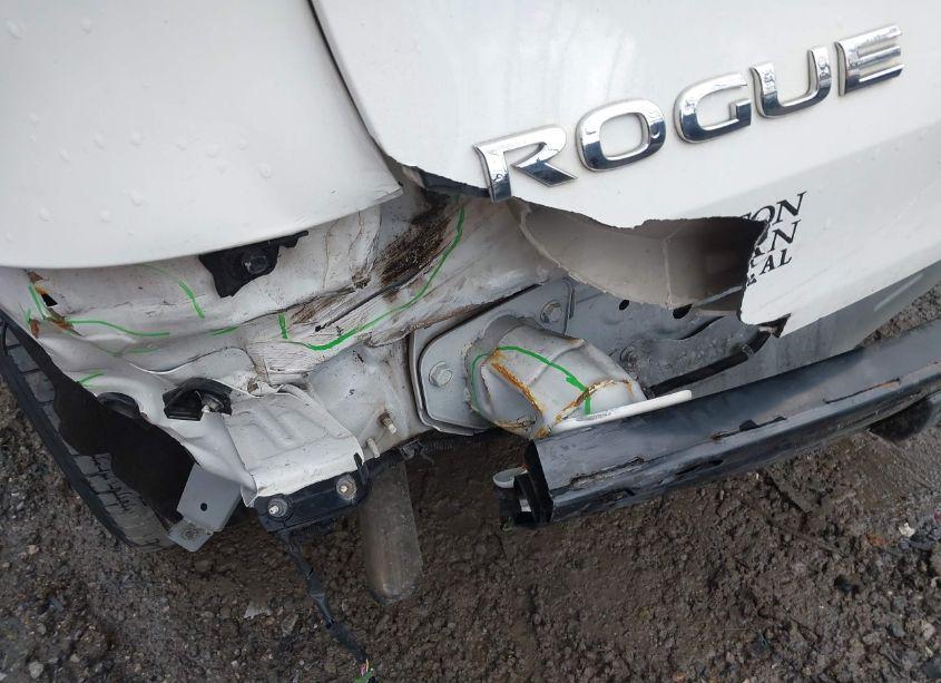 Photo 18 of 2018 Nissan Rogue S (VIN JN8AT2MT3JW461899)