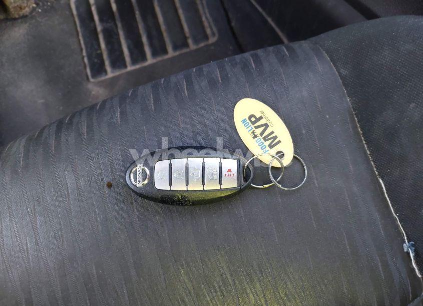 Photo 11 of 2018 Nissan Rogue SV (VIN JN8AT2MT3JW492246)