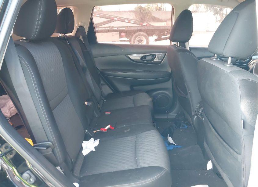 Photo 8 of 2019 Nissan Rogue S (VIN JN8AT2MT3KW251532)