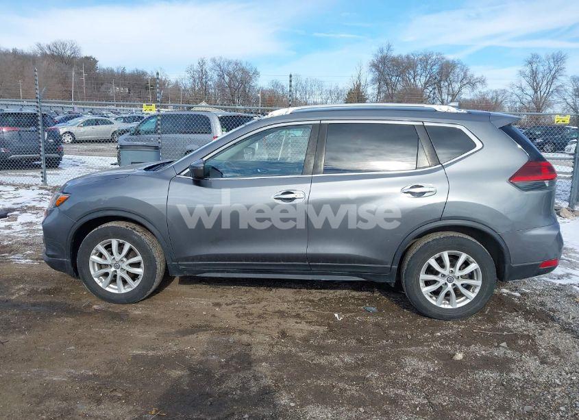 Photo 14 of 2019 Nissan Rogue SV (VIN JN8AT2MT3KW255371)