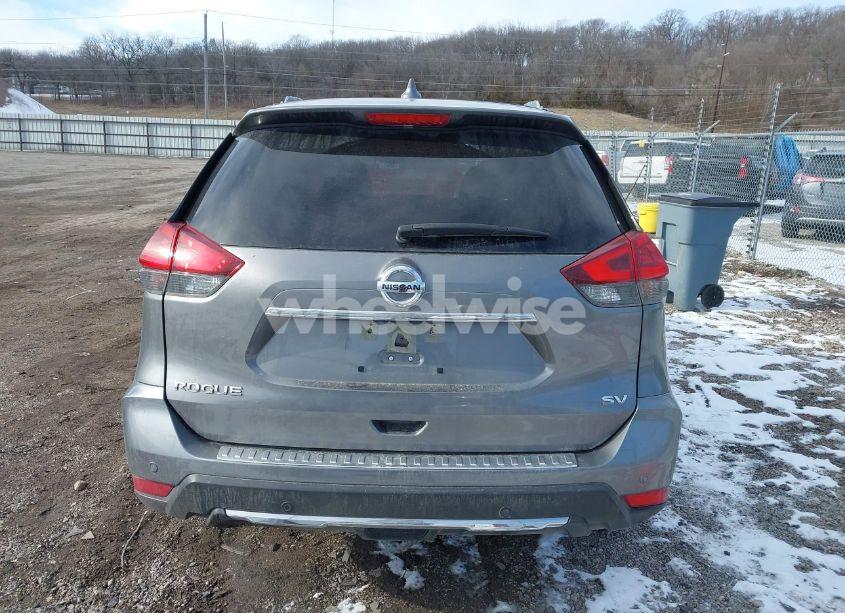 Photo 16 of 2019 Nissan Rogue SV (VIN JN8AT2MT3KW255371)