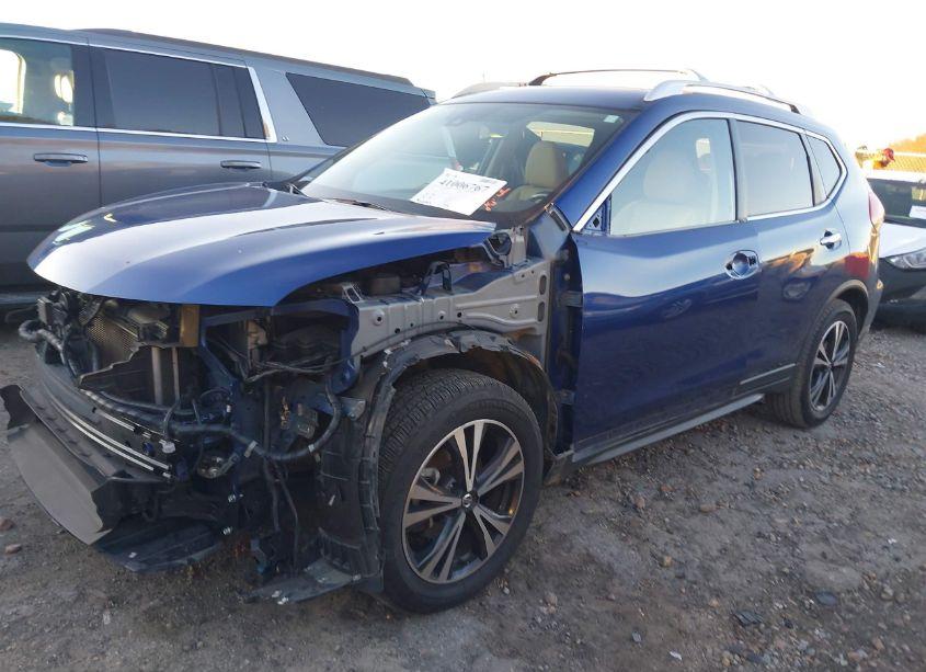 Photo 2 of 2020 Nissan Rogue SV FWD (VIN JN8AT2MT3LW004657)