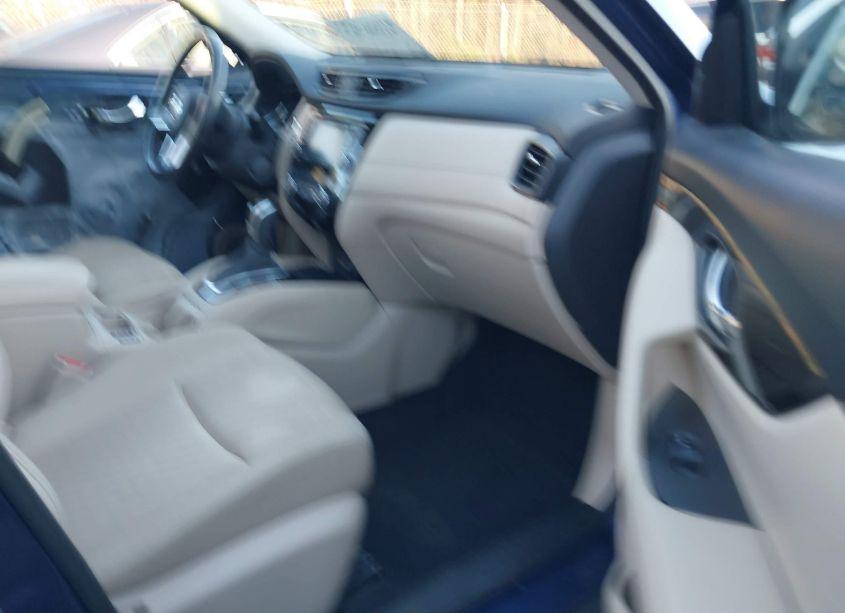 Photo 5 of 2020 Nissan Rogue SV FWD (VIN JN8AT2MT3LW004657)