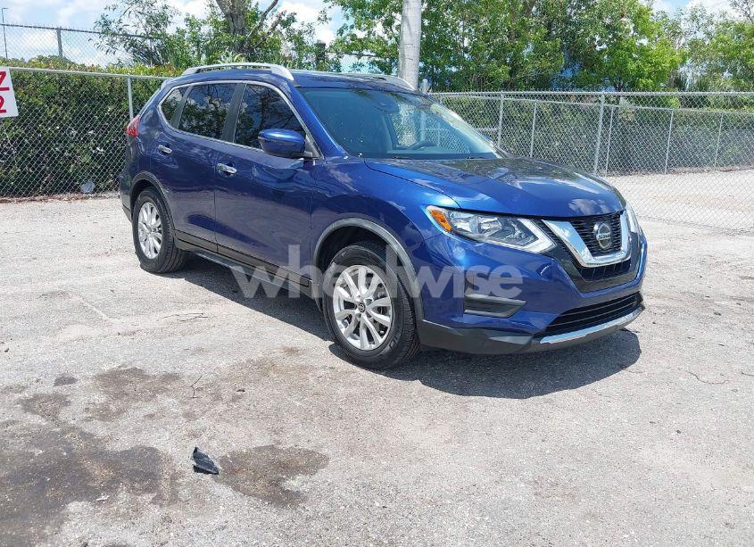 2020 Nissan Rogue SV FWD (VIN JN8AT2MT3LW008157) main photo