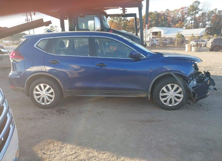 Photo 13 of 2020 Nissan Rogue S FWD (VIN JN8AT2MT3LW030420)