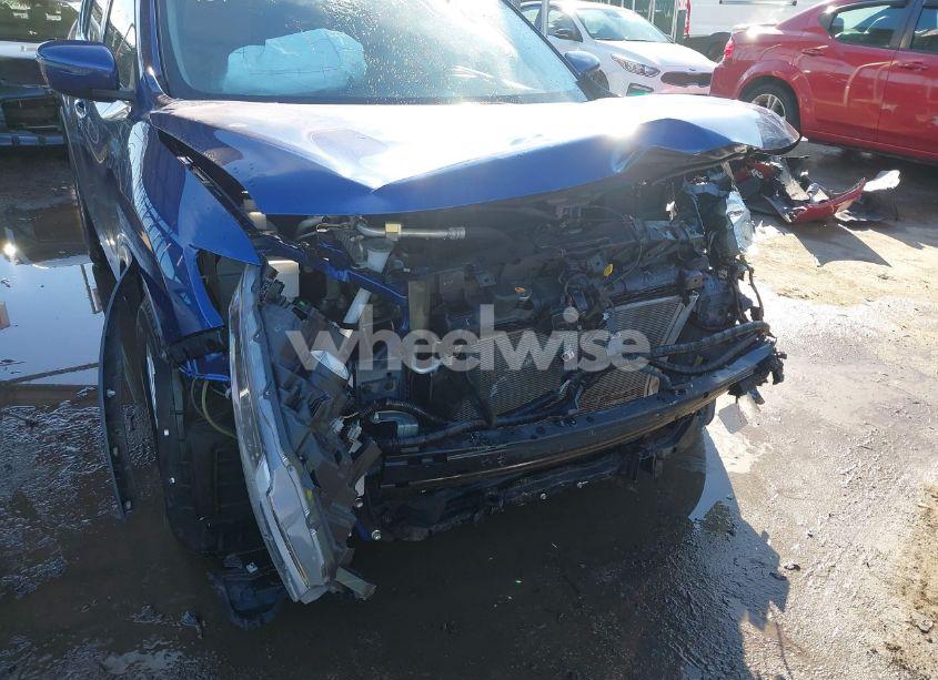 Photo 6 of 2020 Nissan Rogue SV FWD (VIN JN8AT2MT3LW035388)