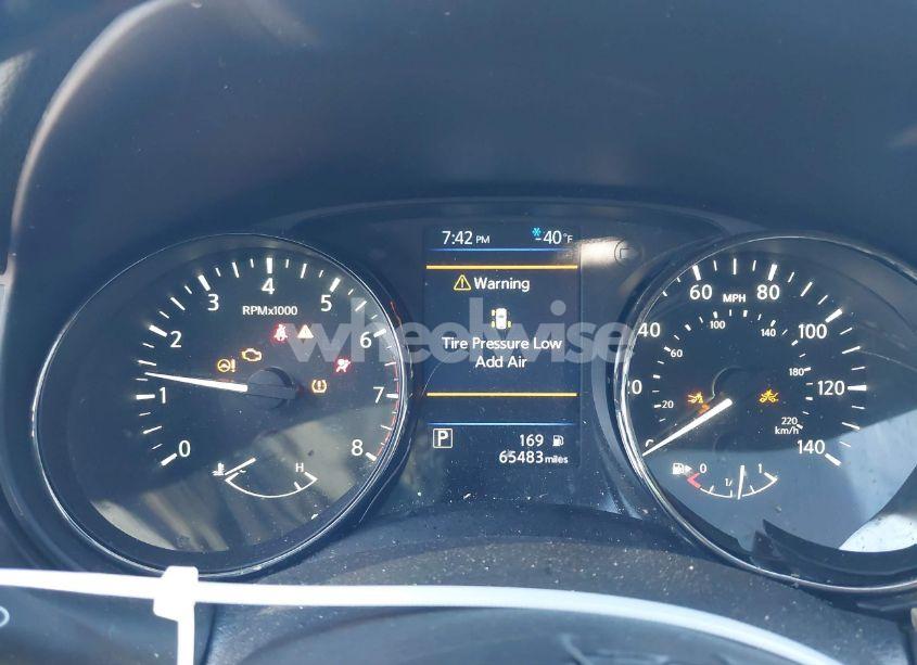 Photo 7 of 2020 Nissan Rogue SV FWD (VIN JN8AT2MT3LW035388)