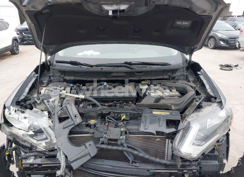 Photo 10 of 2020 Nissan Rogue SV FWD (VIN JN8AT2MT3LW036041)