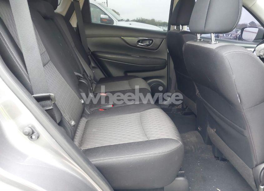 Photo 8 of 2020 Nissan Rogue SV FWD (VIN JN8AT2MT3LW036041)