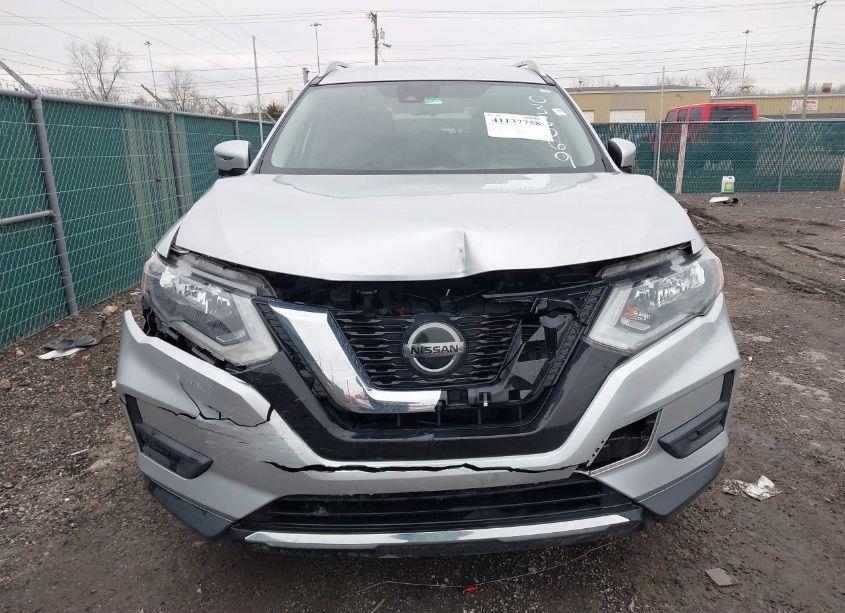 Photo 6 of 2020 Nissan Rogue SV FWD (VIN JN8AT2MT3LW036069)