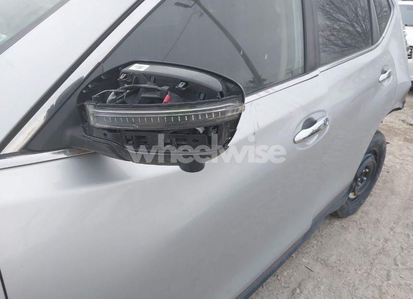 Photo 20 of 2020 Nissan Rogue SV FWD (VIN JN8AT2MT3LW039683)