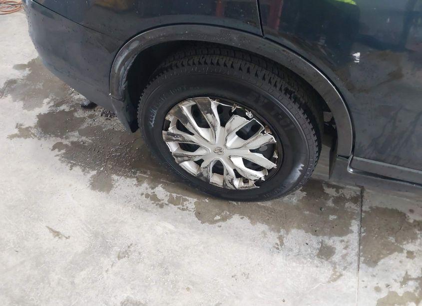 Photo 17 of 2016 Nissan Rogue S (VIN JN8AT2MT4GW025927)