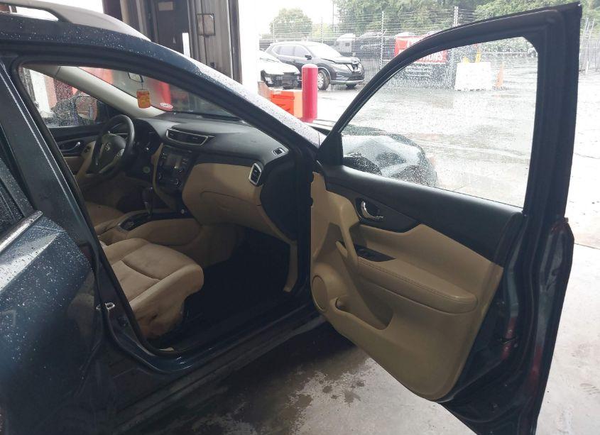 Photo 5 of 2016 Nissan Rogue S (VIN JN8AT2MT4GW025927)