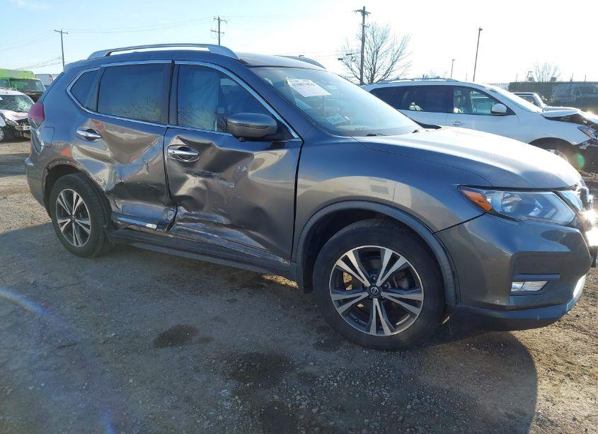 2017 Nissan Rogue SL (VIN JN8AT2MT4HW132204) main photo