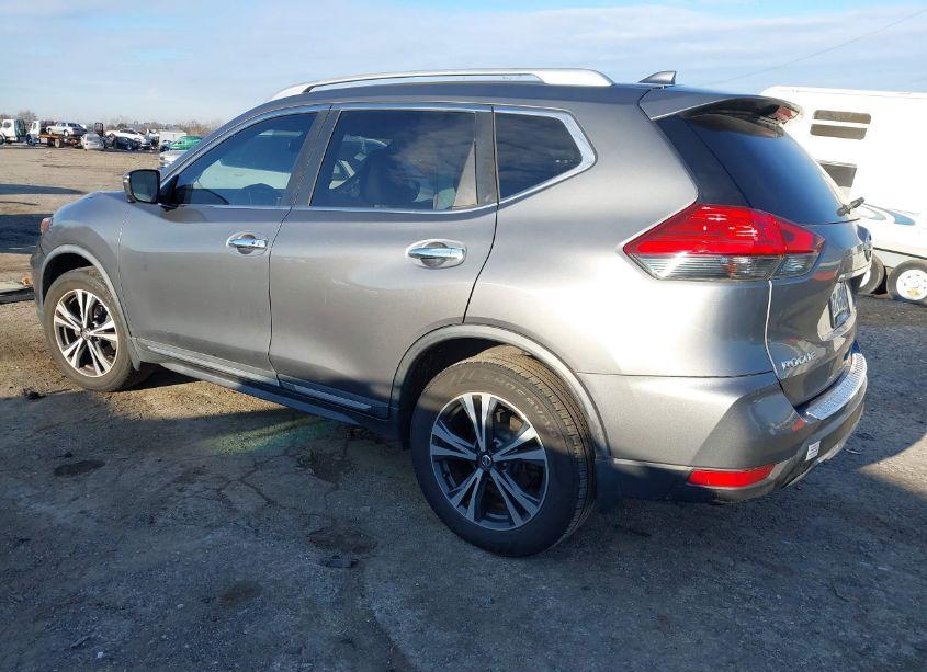 Photo 3 of 2017 Nissan Rogue SL (VIN JN8AT2MT4HW132204)