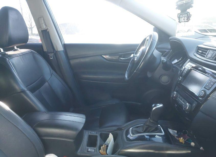 Photo 5 of 2017 Nissan Rogue SL (VIN JN8AT2MT4HW132204)