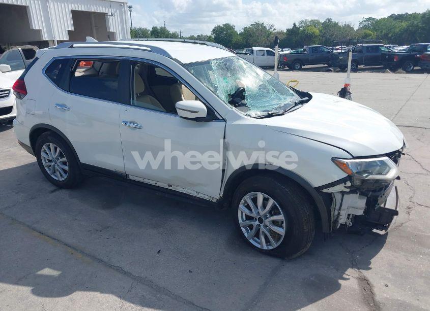 2017 Nissan Rogue SV (VIN JN8AT2MT4HW152677) main photo