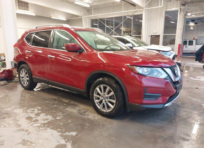 2017 Nissan Rogue SV (VIN JN8AT2MT4HW386429) main photo