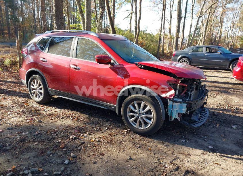 2017 Nissan Rogue SV (VIN JN8AT2MT4HW395776) main photo