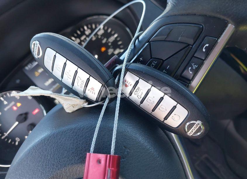 Photo 11 of 2017 Nissan Rogue SV (VIN JN8AT2MT4HW395776)