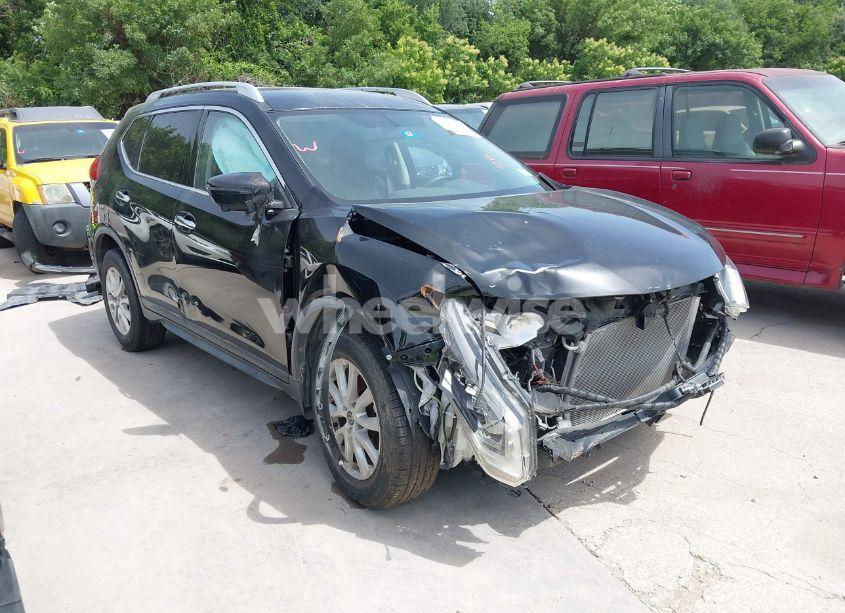 2017 Nissan Rogue SV (VIN JN8AT2MT4HW403469) main photo