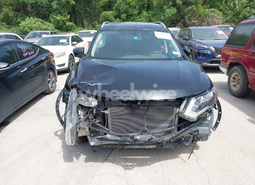 Photo 11 of 2017 Nissan Rogue SV (VIN JN8AT2MT4HW403469)