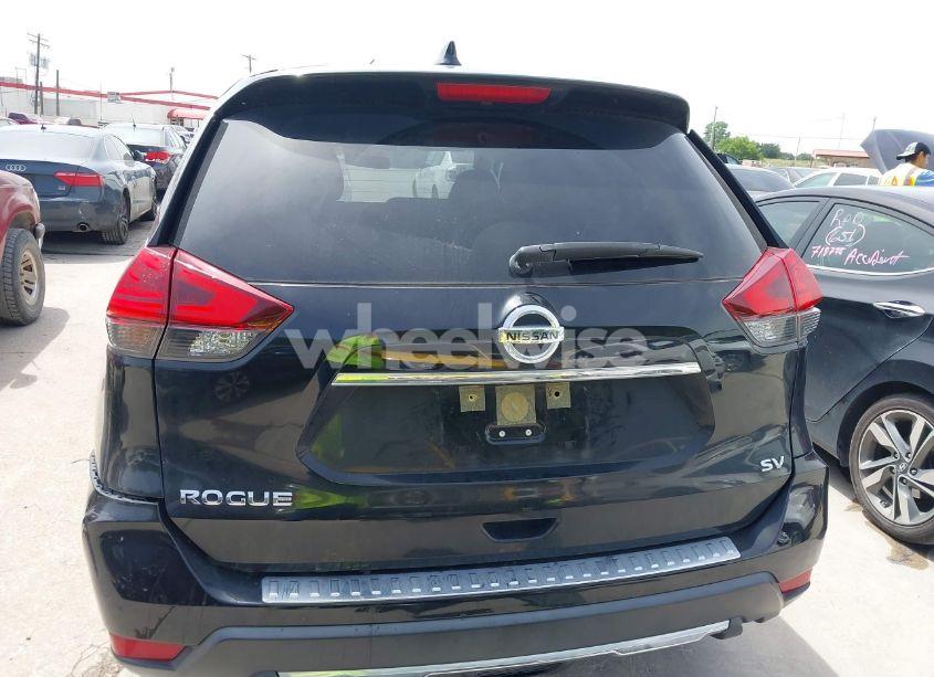 Photo 15 of 2017 Nissan Rogue SV (VIN JN8AT2MT4HW403469)