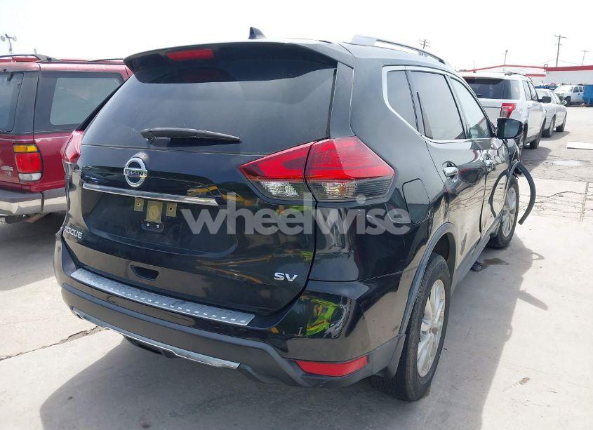 Photo 4 of 2017 Nissan Rogue SV (VIN JN8AT2MT4HW403469)