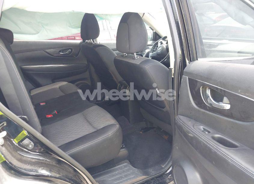 Photo 8 of 2017 Nissan Rogue SV (VIN JN8AT2MT4HW403469)