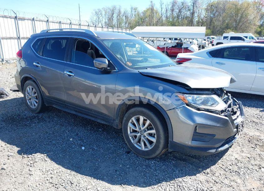2017 Nissan Rogue SV (VIN JN8AT2MT4HW404430) main photo
