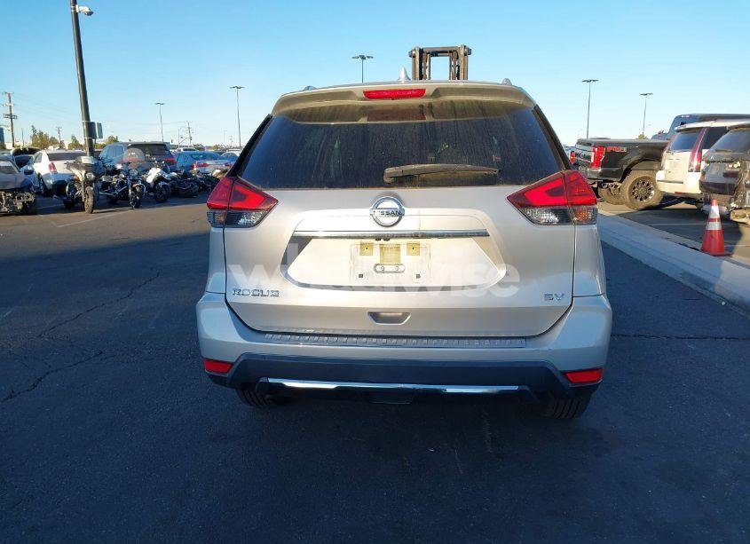 Photo 17 of 2017 Nissan Rogue SV (VIN JN8AT2MT4HW405917)