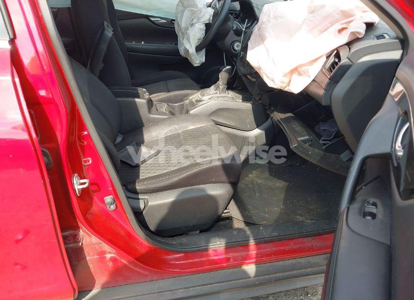 Photo 5 of 2017 Nissan Rogue S (VIN JN8AT2MT4HW406386)