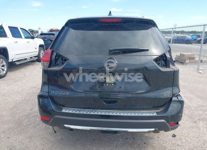 Photo 16 of 2018 Nissan Rogue SV (VIN JN8AT2MT4JW469249)