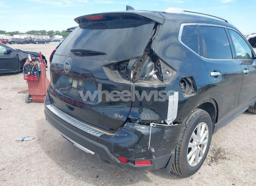 Photo 6 of 2018 Nissan Rogue SV (VIN JN8AT2MT4JW469249)