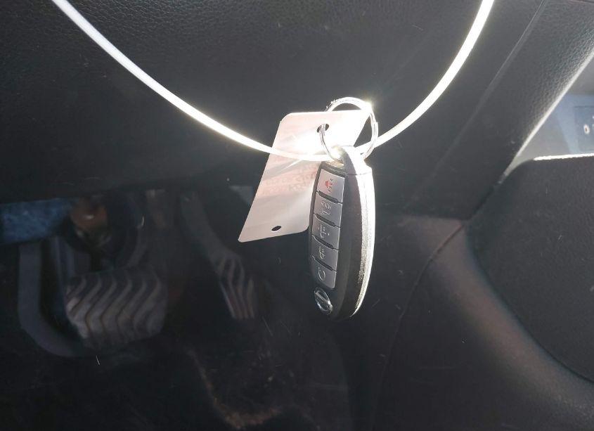 Photo 11 of 2018 Nissan Rogue SV (VIN JN8AT2MT4JW469753)