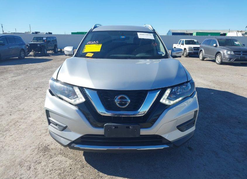 Photo 13 of 2018 Nissan Rogue SV (VIN JN8AT2MT4JW469753)