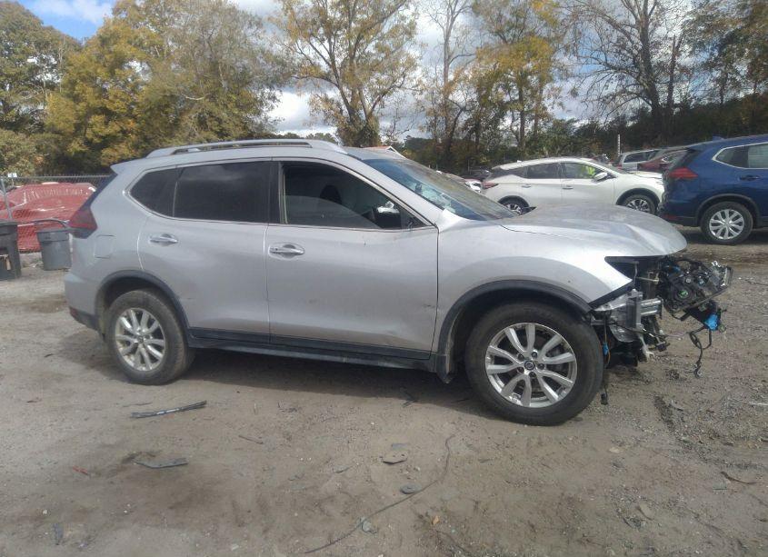 Photo 13 of 2019 Nissan Rogue SV (VIN JN8AT2MT4KW251183)