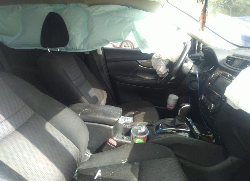 Photo 5 of 2019 Nissan Rogue SV (VIN JN8AT2MT4KW251183)