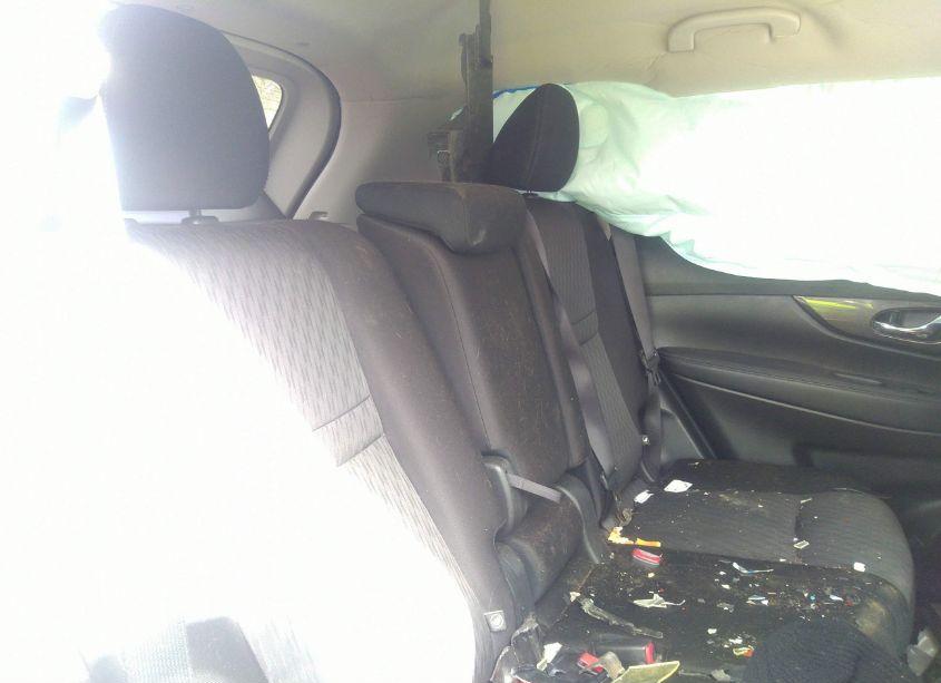 Photo 8 of 2019 Nissan Rogue SV (VIN JN8AT2MT4KW251183)