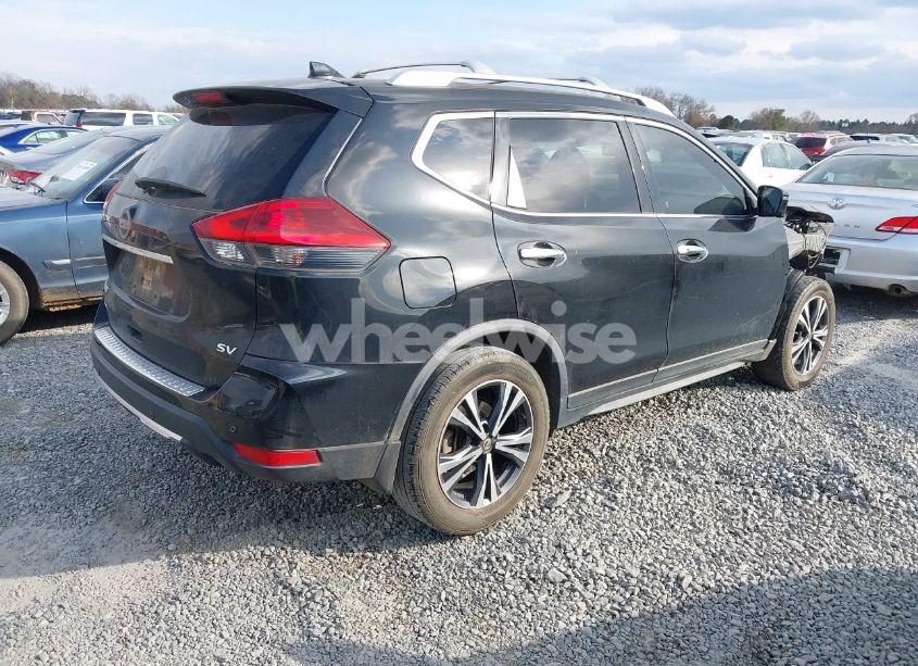 Photo 4 of 2019 Nissan Rogue (VIN JN8AT2MT4KW261938)